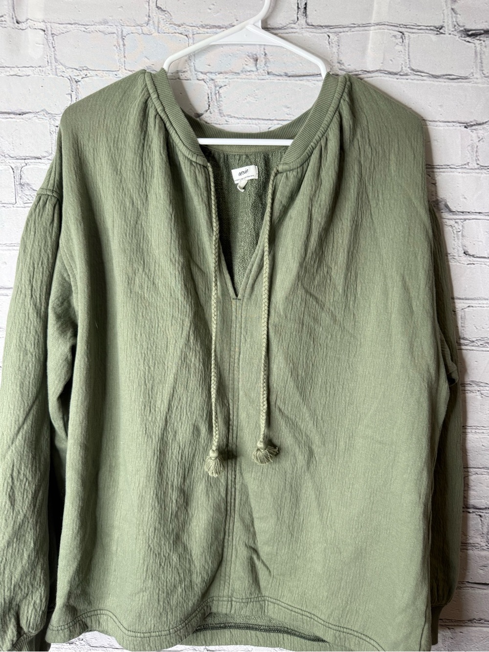 Aerie east street oversized Light Olive Green Pullover Hoodie with Drawstring XS